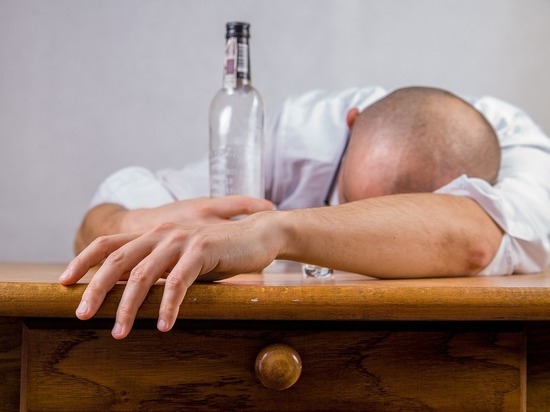 Эксперт раскритиковал Минздрав за подсчет алкоголиков: «Это нелепость!»